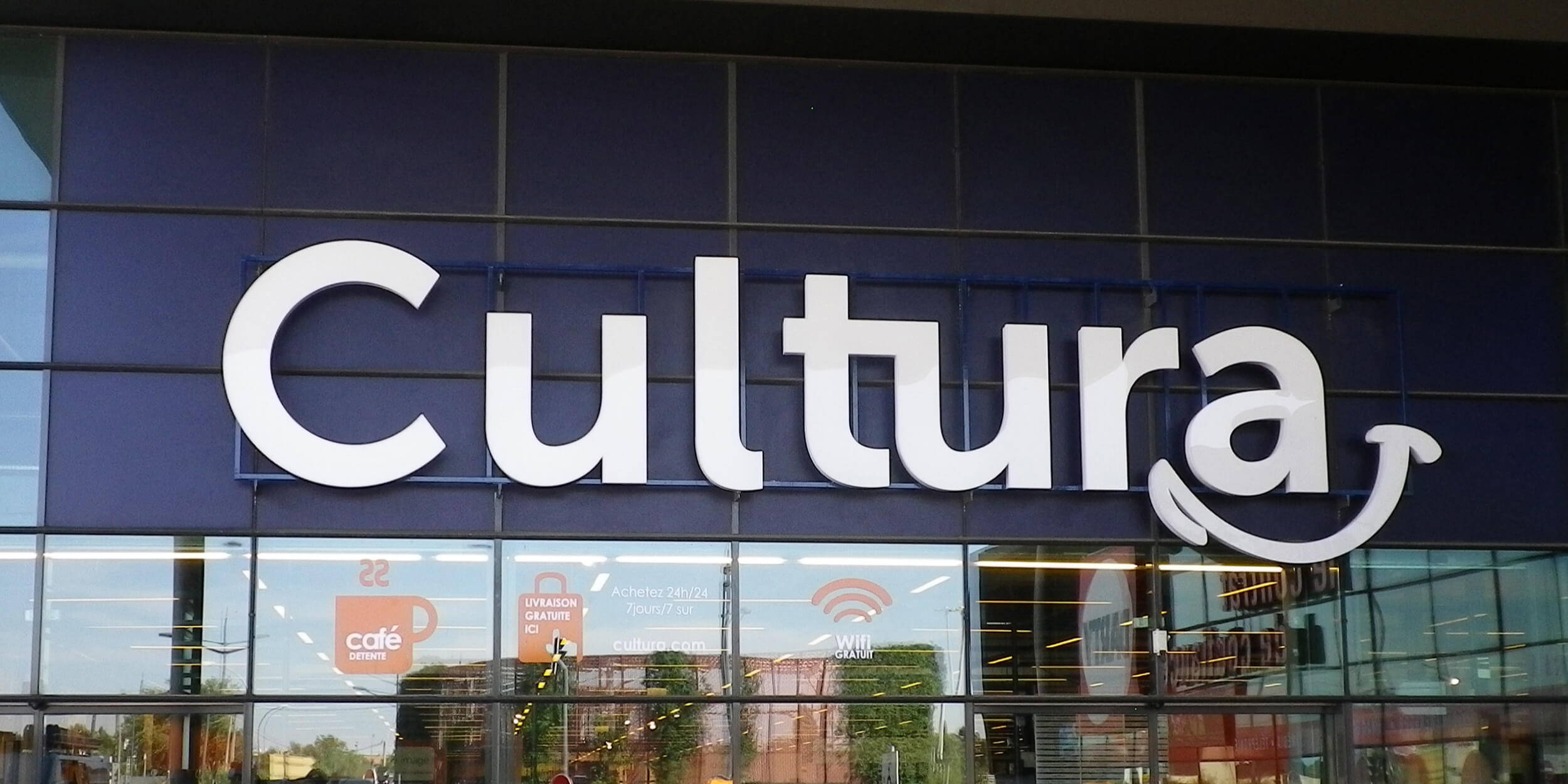 Lettre individuelles lumineuses Cultura Toulouse